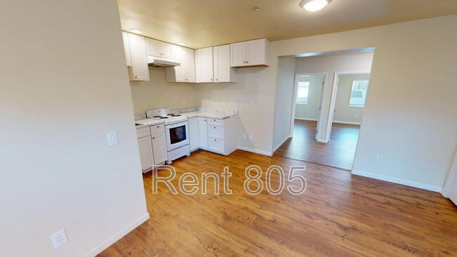 Building Photo - 622 S Seaward Ave