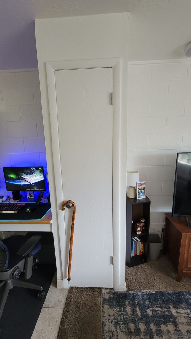 Building Photo - Studio Apartment with Granite Countertops