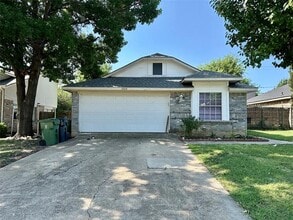 Building Photo - 1416 Woodfern Dr