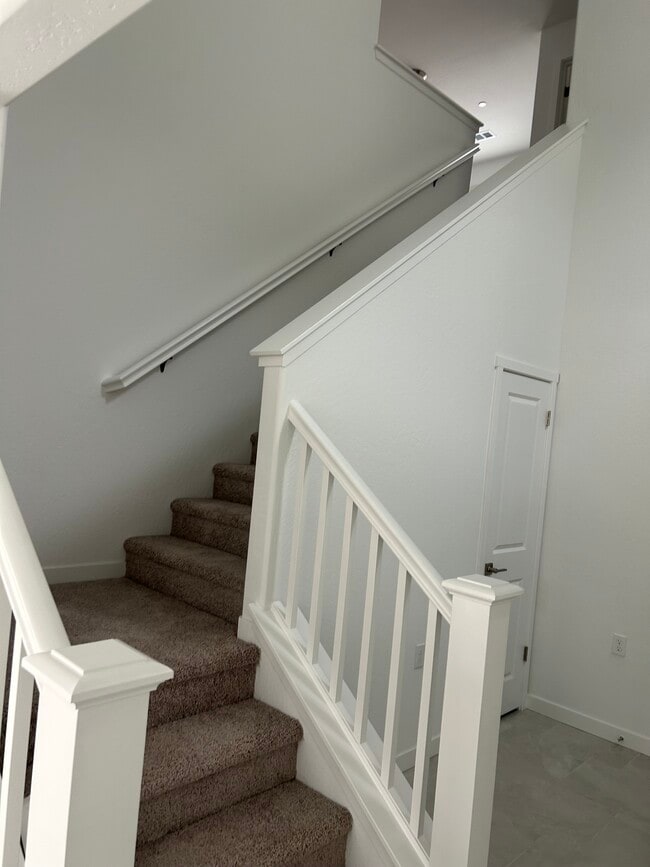 Building Photo - 11184 N La Brisa Dr