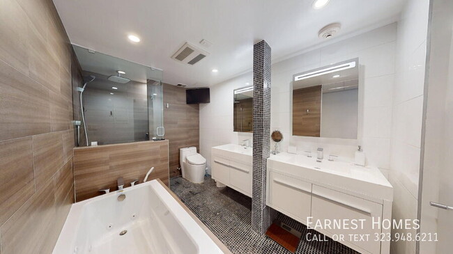 Building Photo - 2160 Century Park E