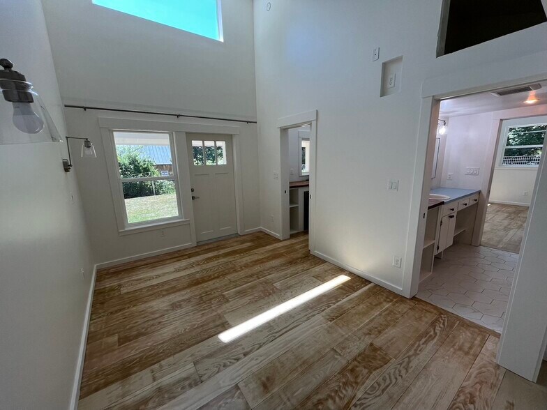 Building Photo - 8113 Sand Dollar Ln