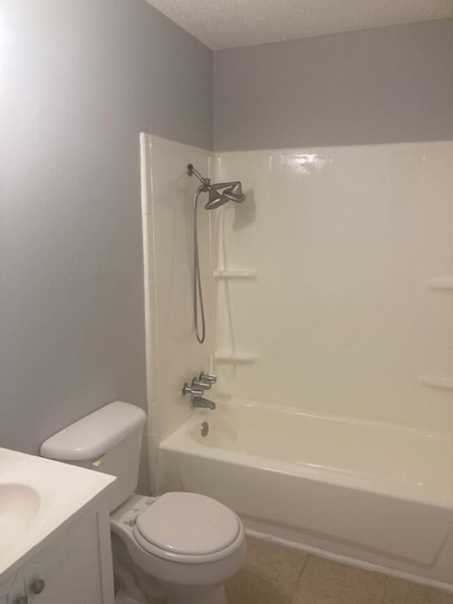 Building Photo - Gulfport 3 Bedroom