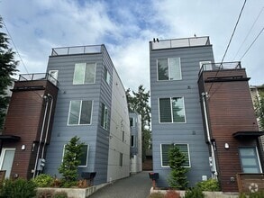 Building Photo - Beautiful high end home in Ballard fir Rent!