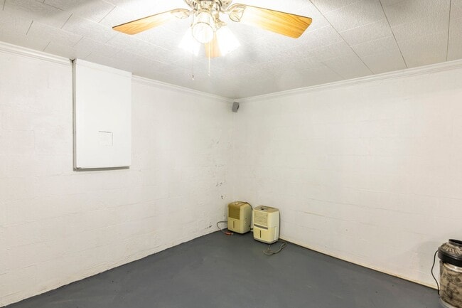 Building Photo - 223 Stribling Ave