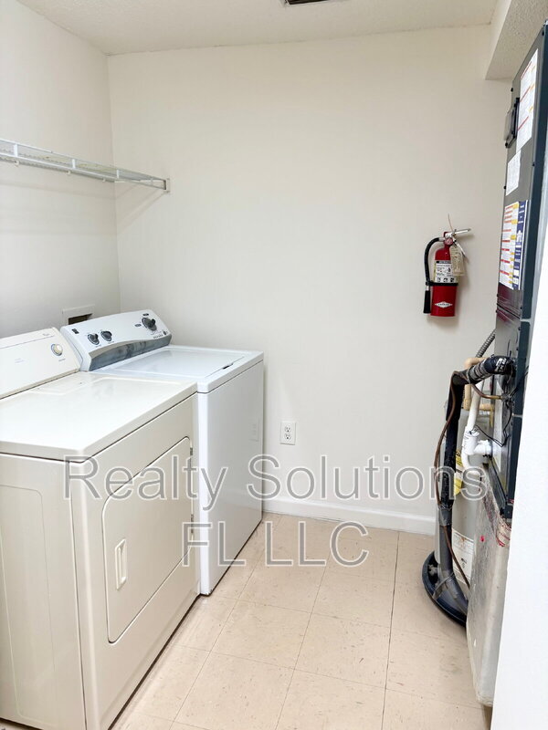 Building Photo - 12216 Wild Iris Way