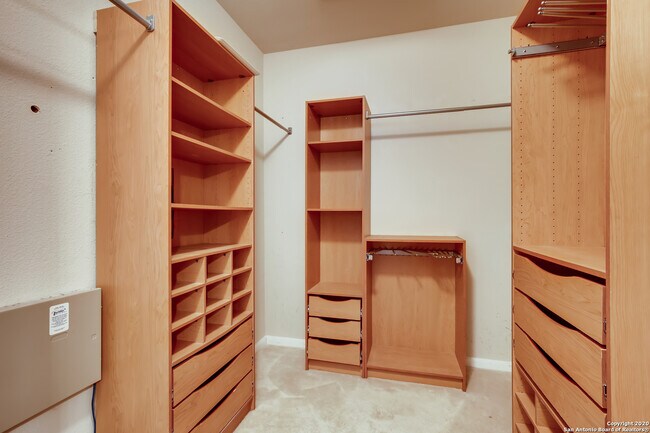 Building Photo - 14830 Wyoming Pass