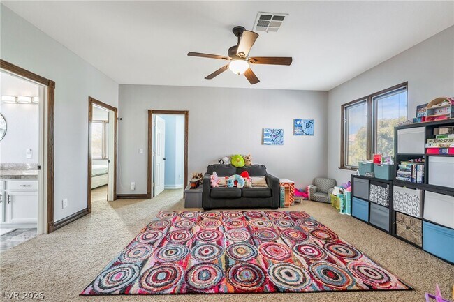 Building Photo - 9248 Evergreen Canyon Dr