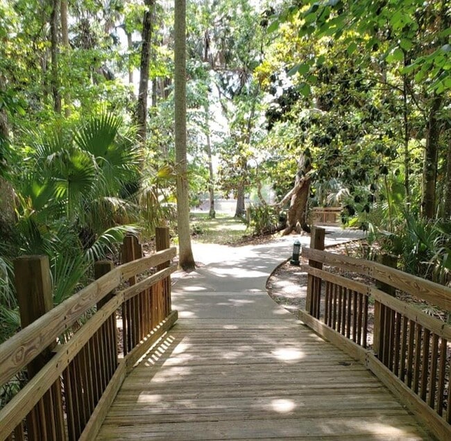 Building Photo - 1143 Indigo Dr