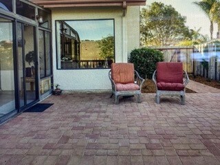 PATIO - 684 Shamrock Ln