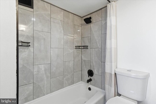 Building Photo - 301 N Beauregard St