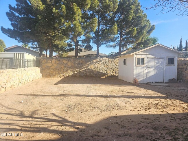 Building Photo - 12353 Golden Sun Dr