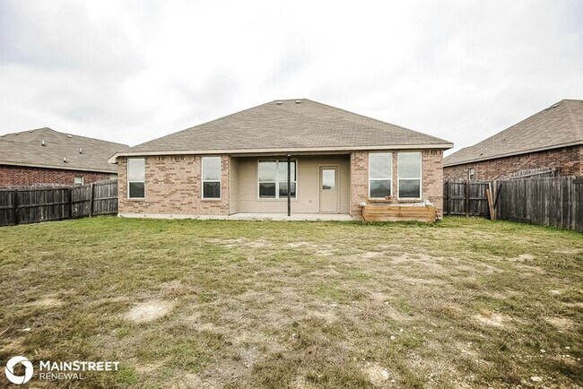 Building Photo - 213 Kennedy Dr, Crowley, TX 76036