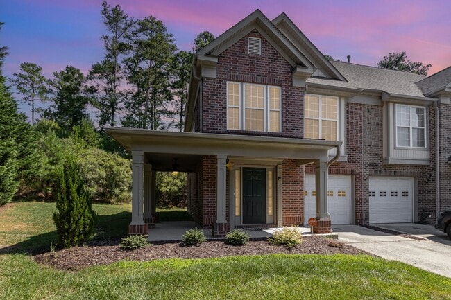 Primary Photo - Lovely 2-Bedroom Move-In Ready Townhome in...
