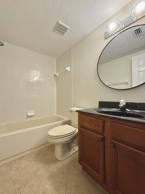 Building Photo - 15224 Kestrelrise Dr