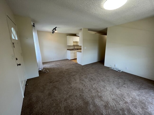 Building Photo - 94-1351 Kulewa Loop #17s