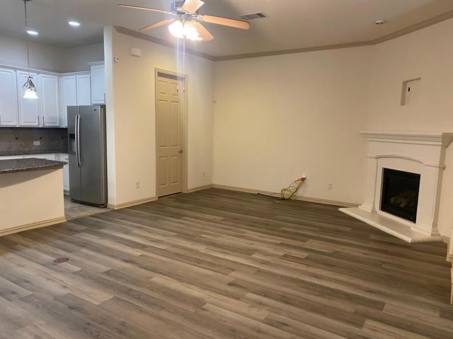 Building Photo - 2465 Embleton Dr