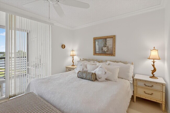 Building Photo - 3382 NE Causeway Blvd