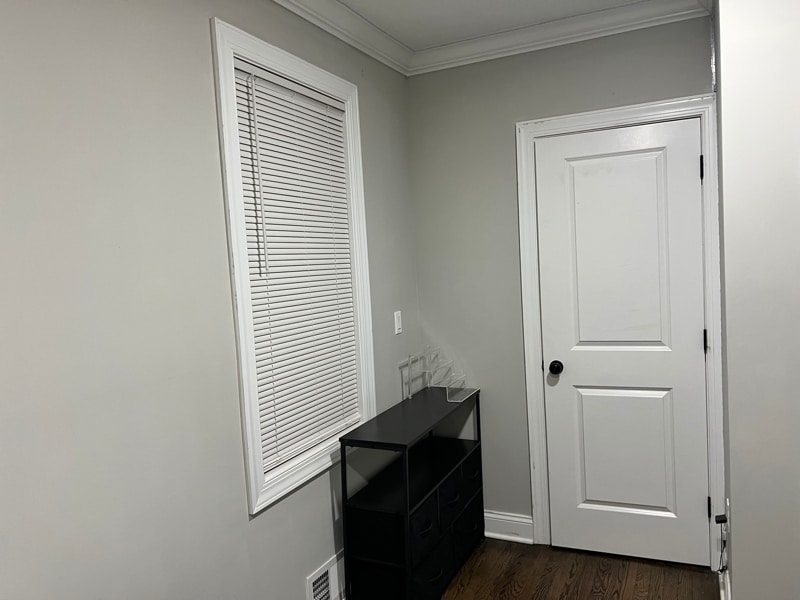 Building Photo - 941 Valley St