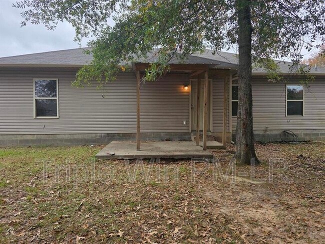 Building Photo - 12 Gold Meadow Loop