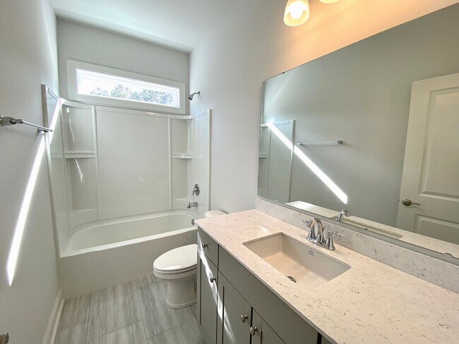 Building Photo - Stunning 6 bedroom in Cane Bay loaded with...