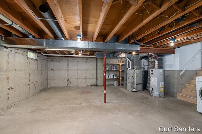 Building Photo - 2513 Longmeadow St NW