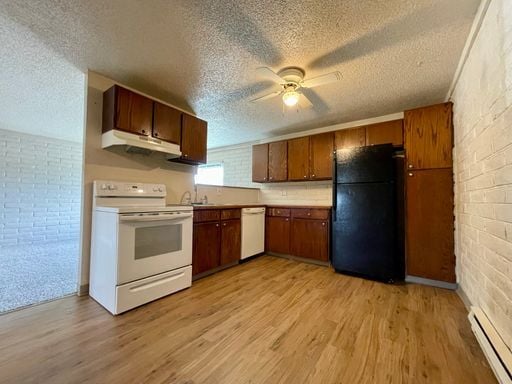 Building Photo - 2 Bed, 1 Bath Apartment In Firestone | $1,000 move in bonus
