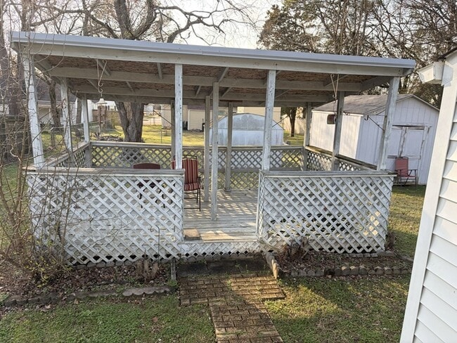 Building Photo - 13928 Hurstland Dr SW