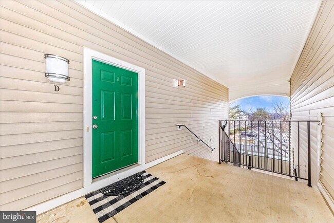 Building Photo - 13205 Cloppers Mill Dr