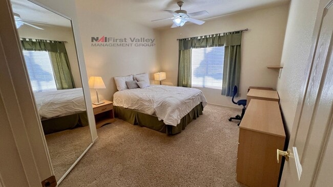 Building Photo - 1 Bed/1 Bath Upstairs Executive