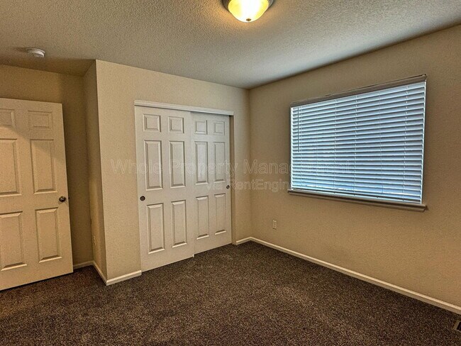 Building Photo - 21939 E Stanford Cir