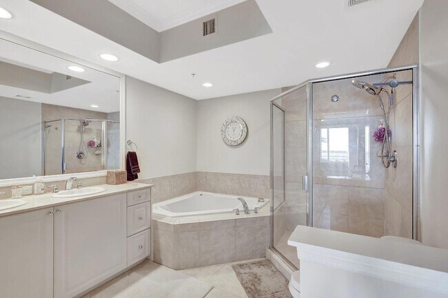 Building Photo - 775 NW Flagler Ave