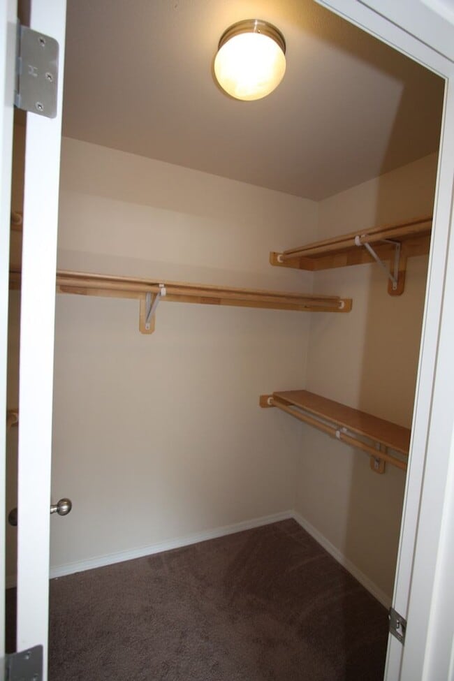 Building Photo - 3 Bedroom Condo in East Anchorage!