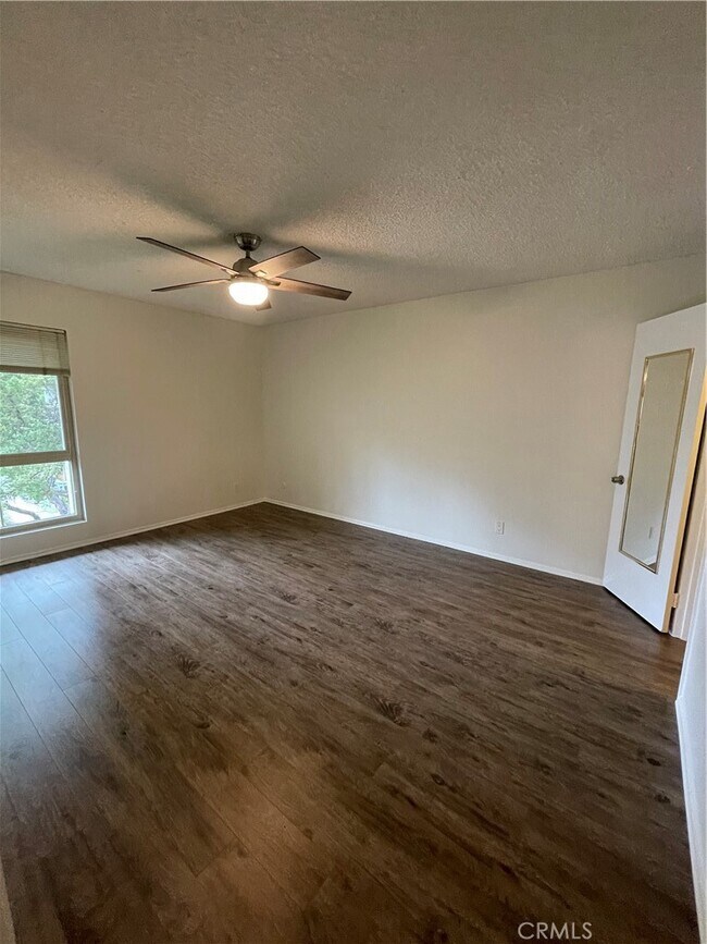 Building Photo - 4714 Park Granada