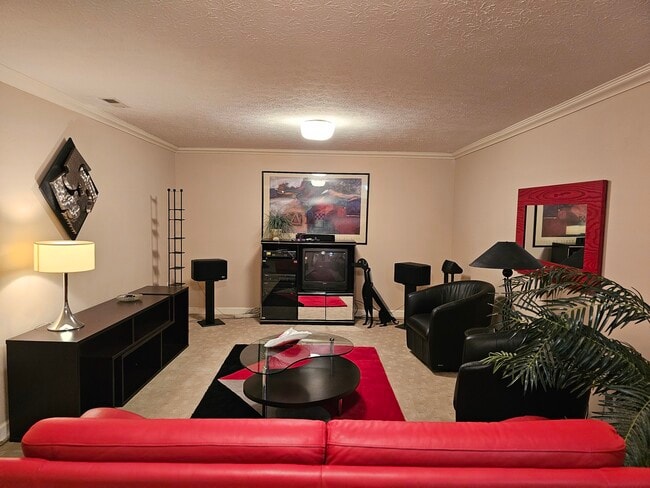 Building Photo - 5 Autumn Hill Ct