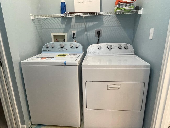 Building Photo - 200 Scotia Dr