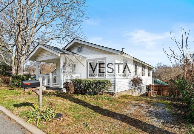 Building Photo - 114 Richmond Ave