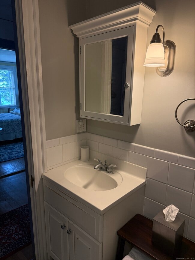 Building Photo - 507 Stonington Rd