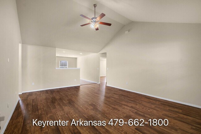 Building Photo - Move-In Ready 4 Bedroom with Gorgeous Natural Light & Spacious Yard in Centerton