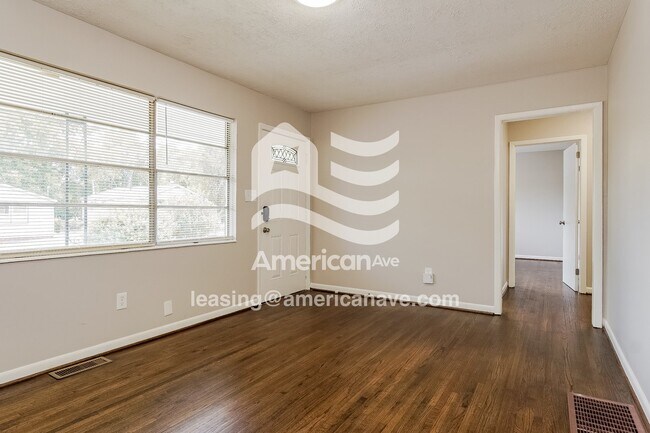 Building Photo - 6825 6th Ave S