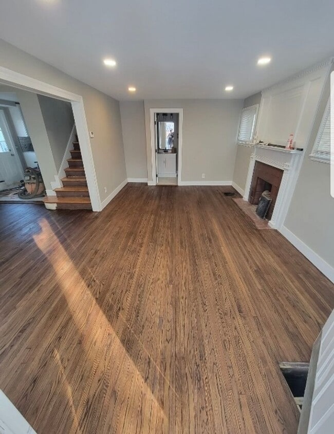 Building Photo - 928 S 18th St