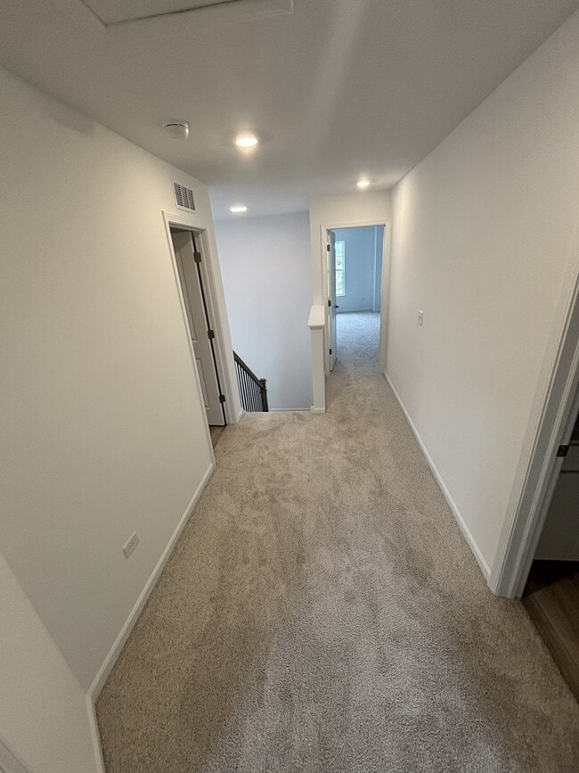 Building Photo - 7707 Nightshade Ln