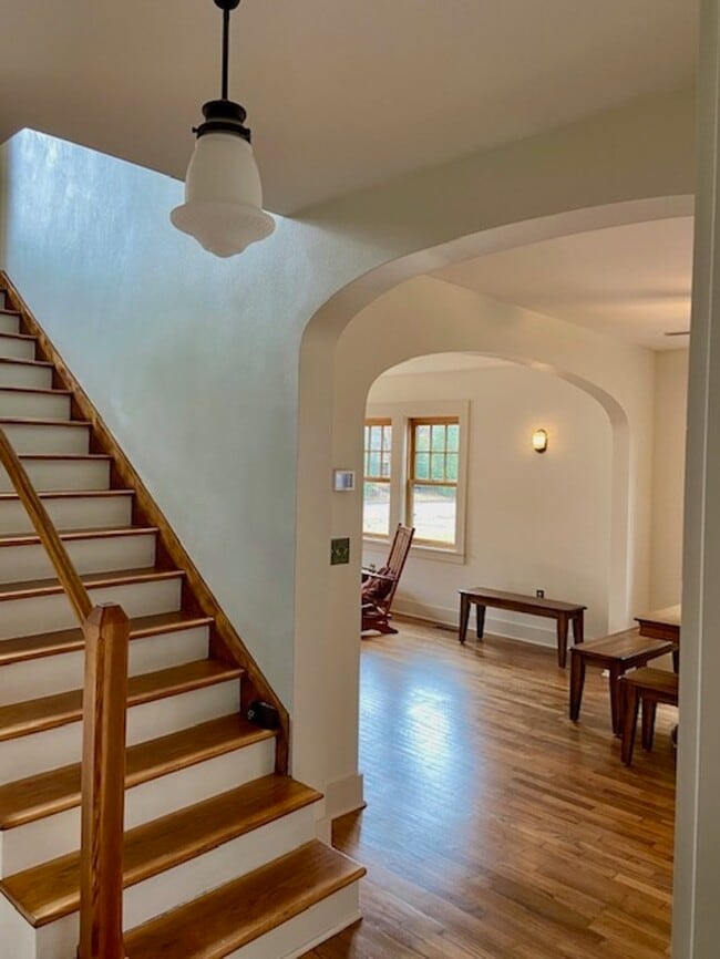 Building Photo - 412 W Ila St