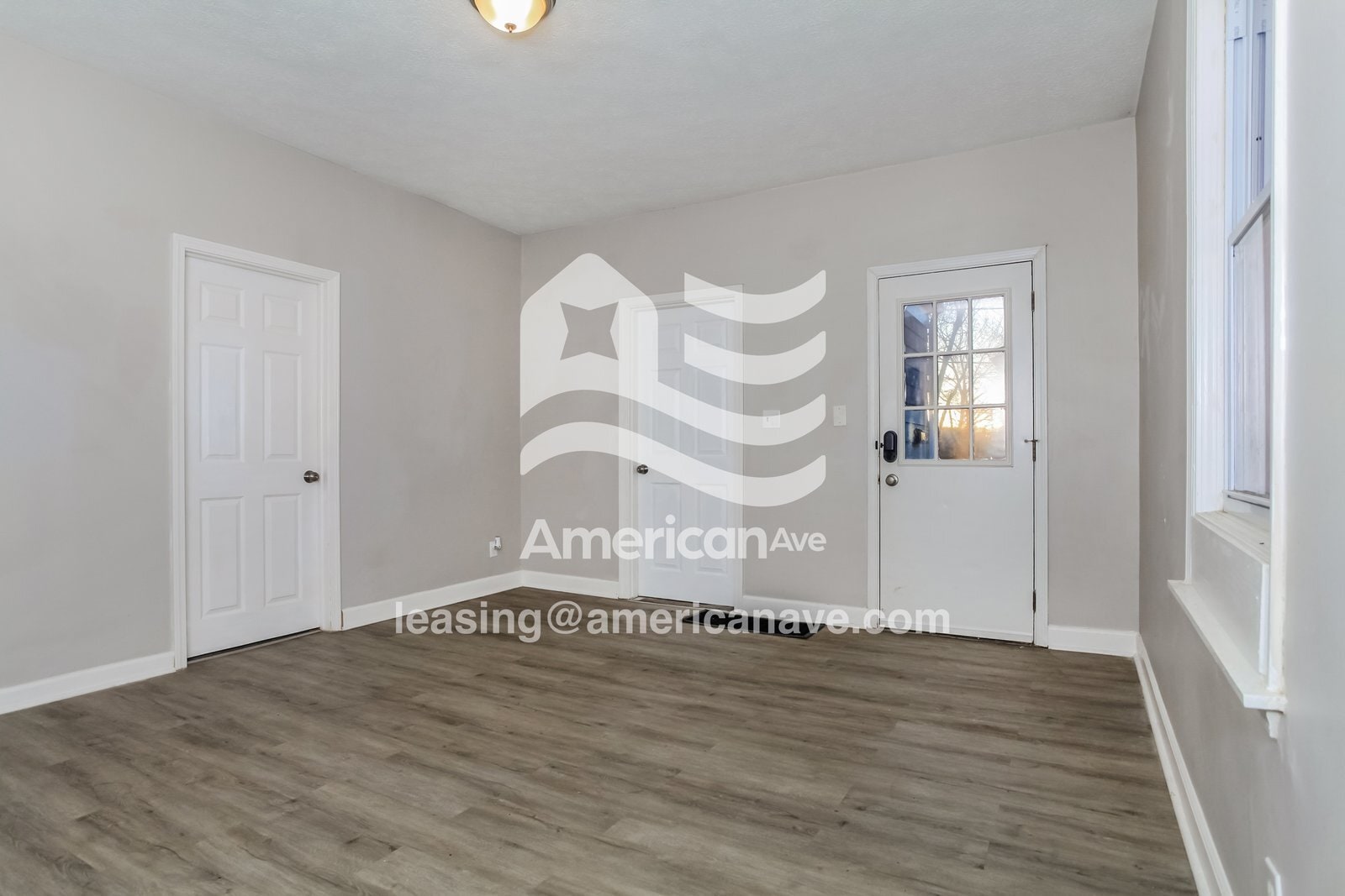 Building Photo - 2420 Freeman Ave