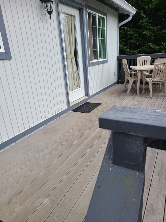 Building Photo - 1992 Gwin Rd