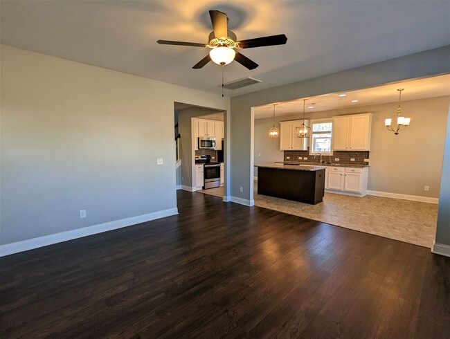 Building Photo - 46 Yellow Pne Ln