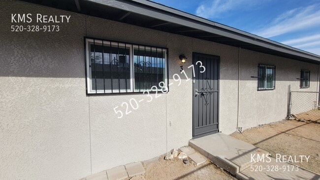 Primary Photo - 2 Bed / 1 Bath - OWNER/AGENT