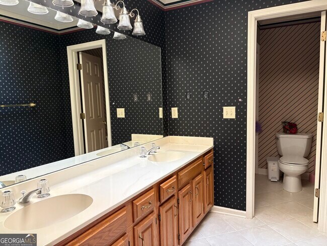 Building Photo - 1224 Hunters Dr