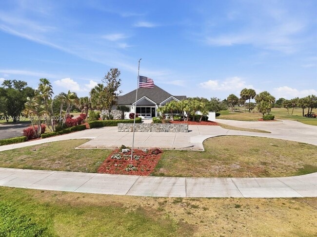Building Photo - 195 Rotonda Blvd W