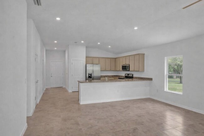 Building Photo - 2401 Jupiter Blvd SW